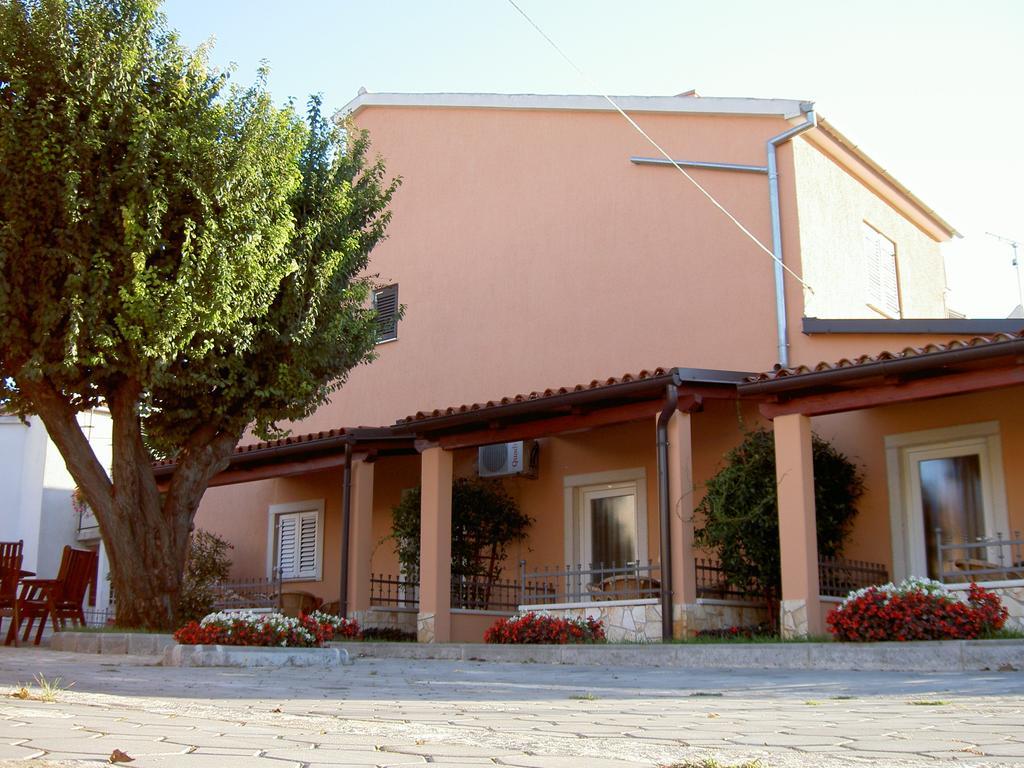 Apartments Kori Funtana Rom bilde