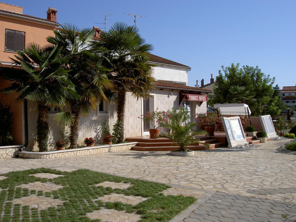 Apartments Kori Funtana Rom bilde